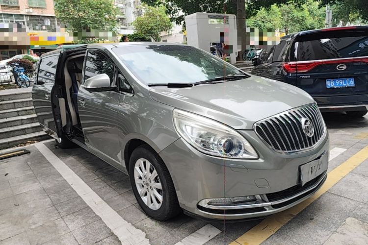 Used Buick GL8 2011 3.0L XT Luxury Business Flagship Edition Front Right 45 Deg