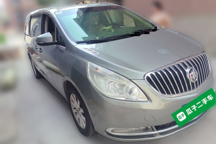 Used Buick GL8 2011 2.4L CT Luxury Business Comfort Edition Front Right 45 Deg