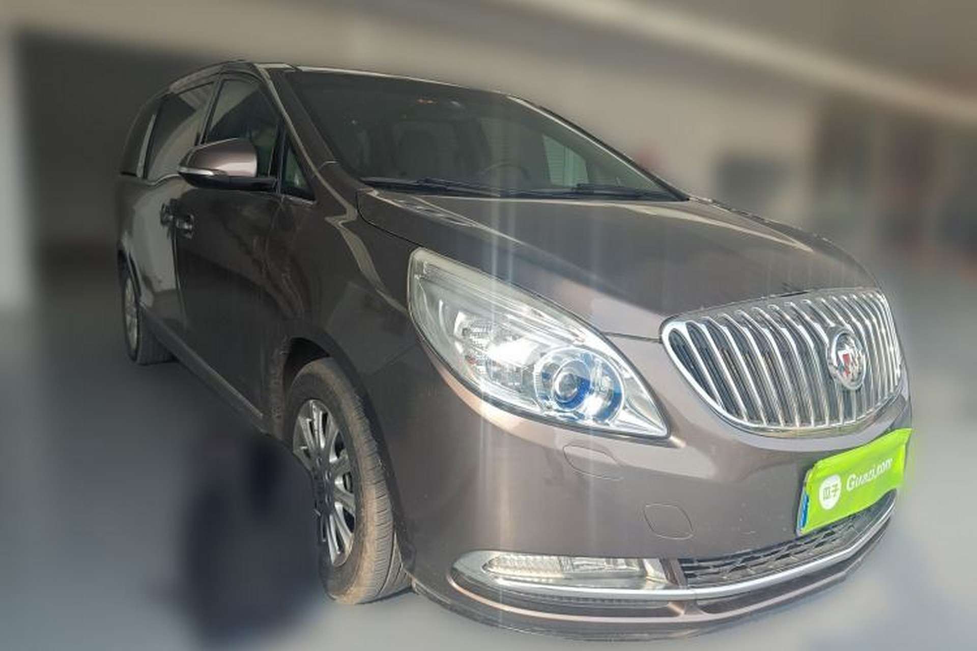 Used Buick GL8 2011 3.0L GT Luxury Business Haoya Edition Front Right 45 Deg