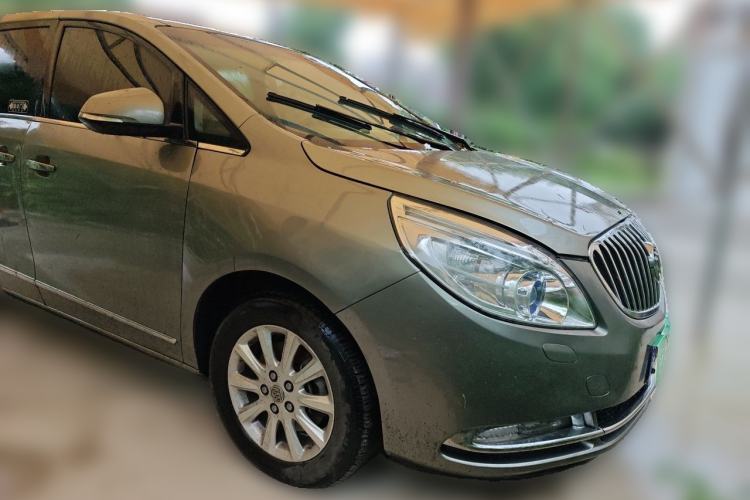 Used Buick GL8 2011 3.0L XT Luxury Business Flagship Edition Front Right 45 Deg