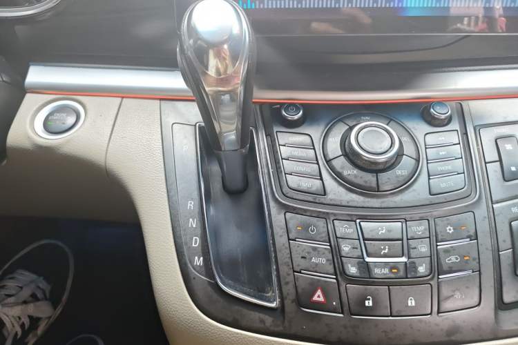 Used Buick GL8 2011 3.0L XT Luxury Business Flagship Edition Gear Lever