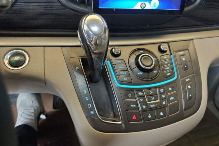 Used Buick GL8 2011 3.0L XT Luxury Business Flagship Edition Gear Lever