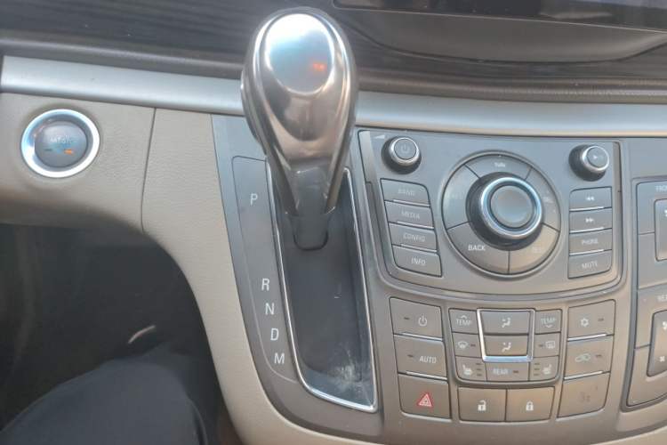 Used Buick GL8 2011 3.0L XT Luxury Business Flagship Edition Gear Lever