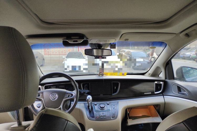 Used Buick GL8 2011 3.0L GT Luxury Business Haoya Edition Headliner