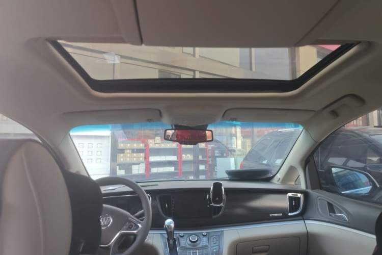 Used Buick GL8 2011 3.0L XT Luxury Business Flagship Edition Headliner