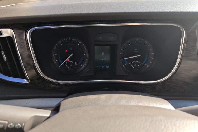 Used Buick GL8 2011 2.4L CT Luxury Business Comfort Edition Instrument Cluster
