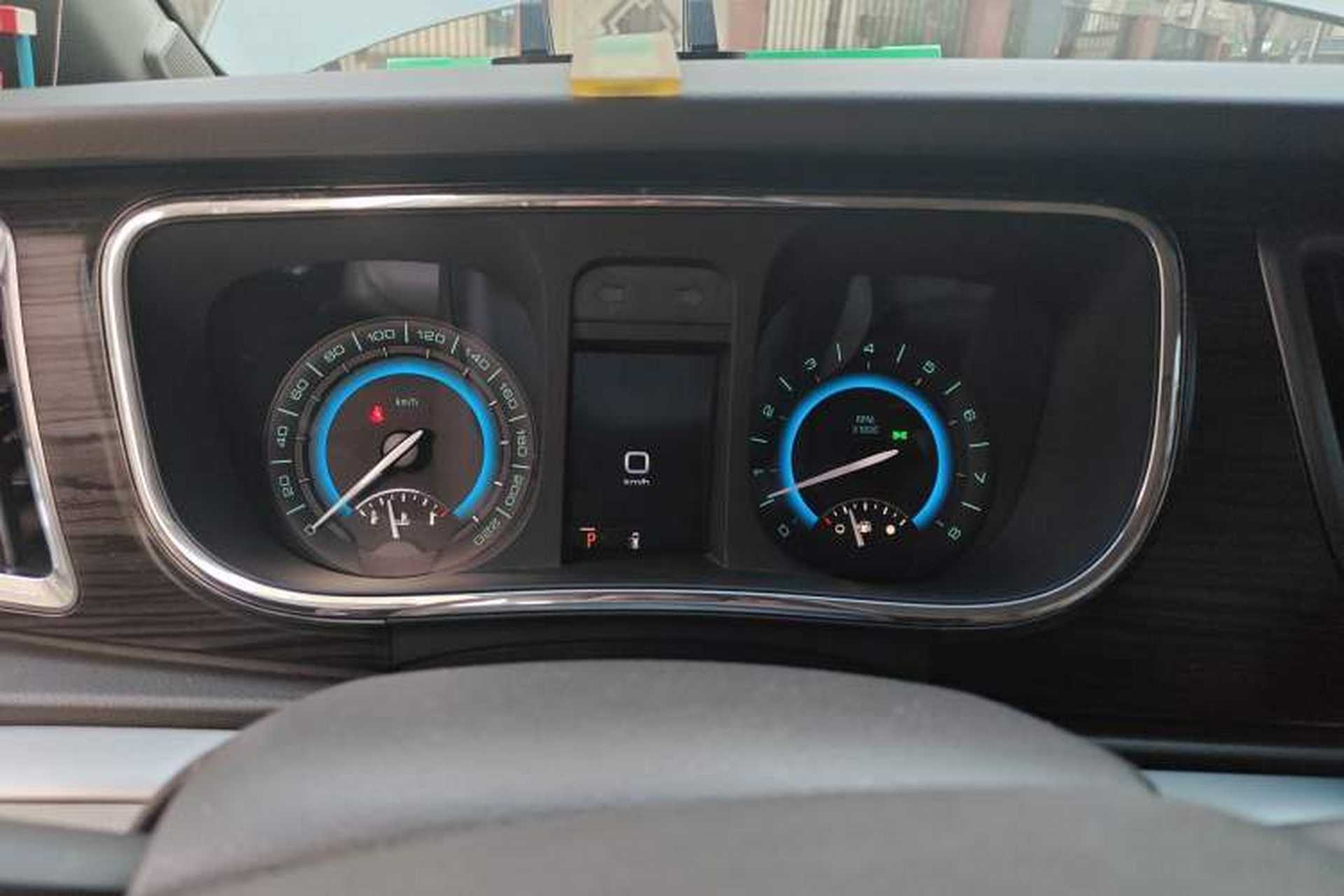 Used Buick GL8 2011 3.0L XT Luxury Business Flagship Edition Instrument Cluster