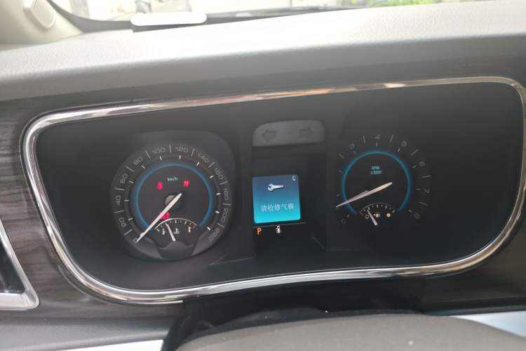 Used Buick GL8 2011 3.0L XT Luxury Business Flagship Edition Instrument Cluster