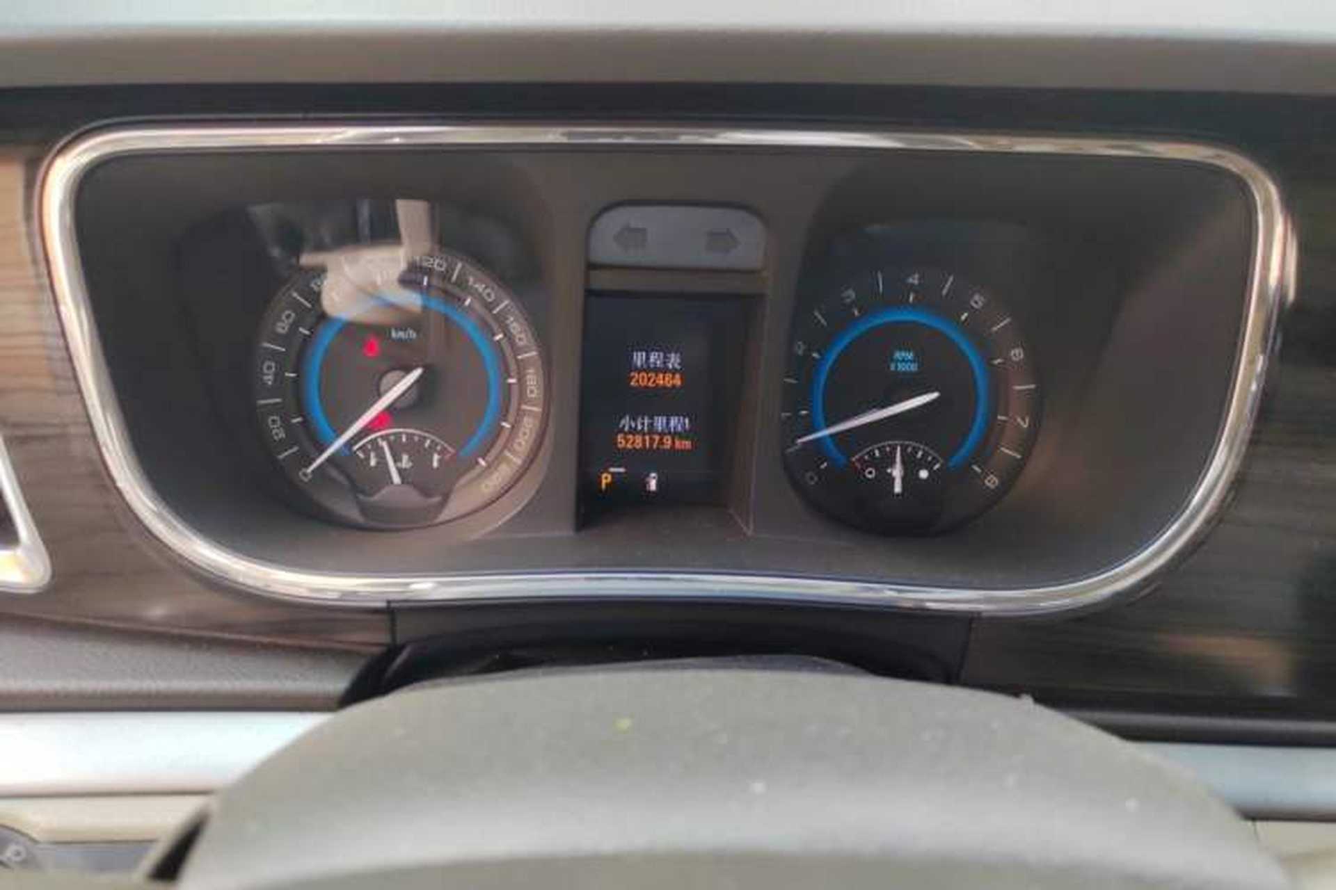 Used Buick GL8 2011 3.0L GT Luxury Business Haoya Edition Instrument Cluster