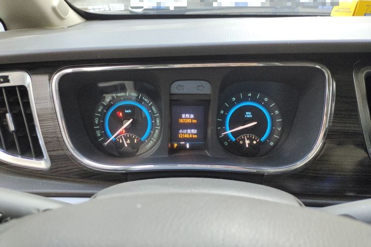 Used Buick GL8 2011 3.0L GT Luxury Business Haoya Edition Instrument Cluster
