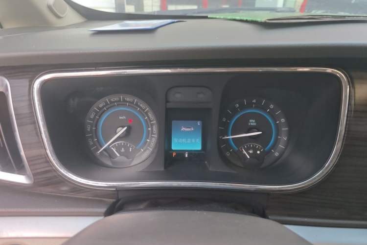 Used Buick GL8 2011 3.0L XT Luxury Business Flagship Edition Instrument Cluster