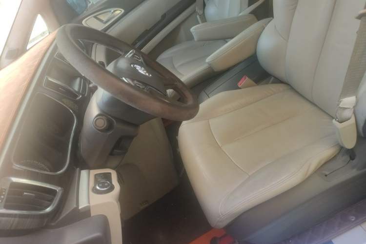 Used Buick GL8 2011 3.0L GT Luxury Business Haoya Edition Left Front Seat