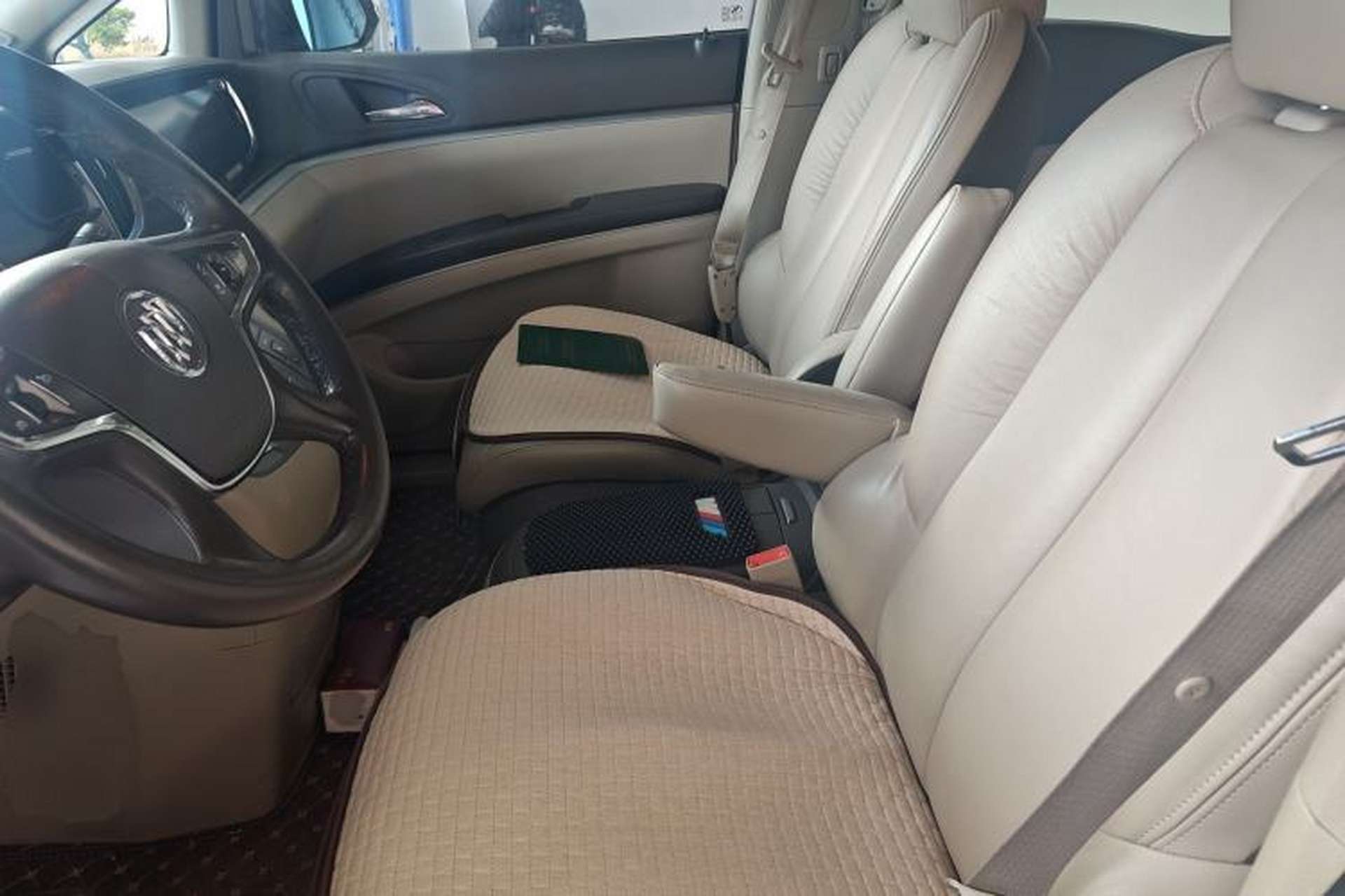 Used Buick GL8 2011 3.0L GT Luxury Business Haoya Edition Left Front Seat