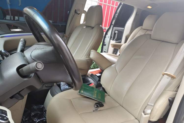 Used Buick GL8 2011 3.0L XT Luxury Business Flagship Edition Left Front Seat