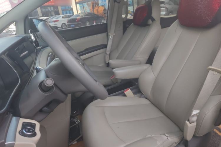 Used Buick GL8 2011 3.0L XT Luxury Business Flagship Edition Left Front Seat