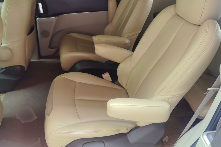 Used Buick GL8 2011 2.4L CT Luxury Business Comfort Edition Left Rear Seat