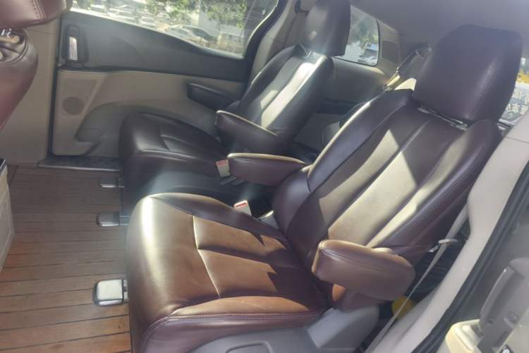 Used Buick GL8 2011 3.0L GT Luxury Business Haoya Edition Left Rear Seat