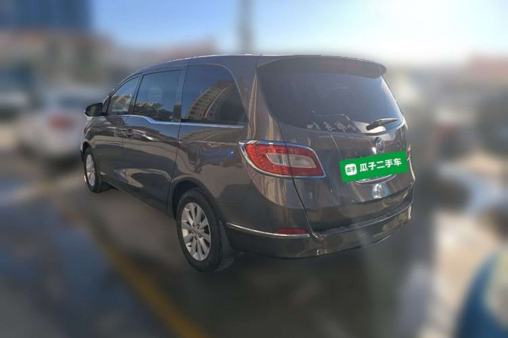 Used Buick GL8 2011 2.4L CT Luxury Business Comfort Edition Rear Left 45 Deg