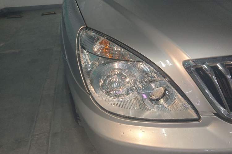 Used Buick GL8 2011 2.4L LT Executive Edition Right Front Headlight
