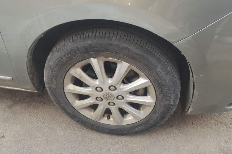 Used Buick GL8 2011 3.0L XT Luxury Business Flagship Edition Right Front Wheel Hub