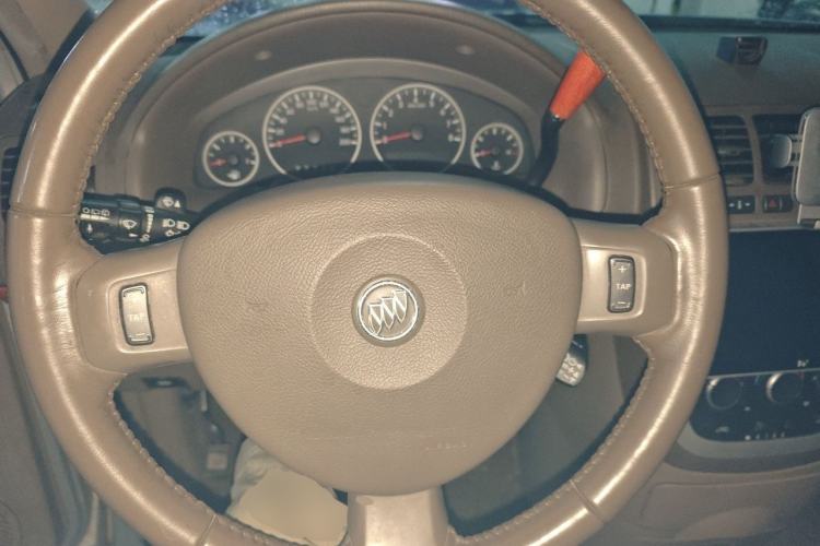 Used Buick GL8 2011 2.4L LT Executive Edition Steering Wheel