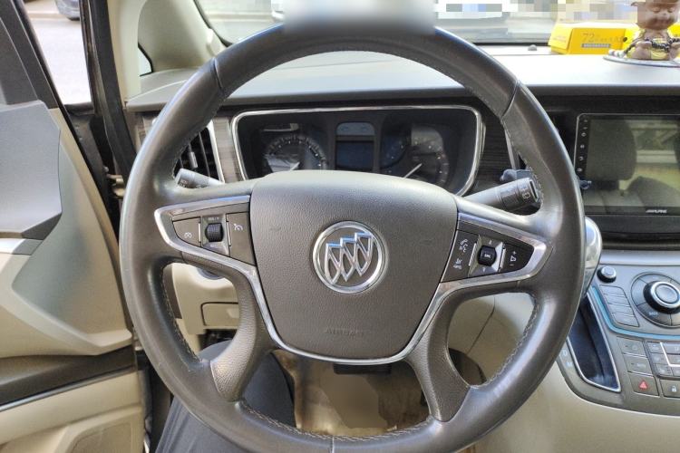 Used Buick GL8 2011 3.0L GT Luxury Business Haoya Edition Steering Wheel