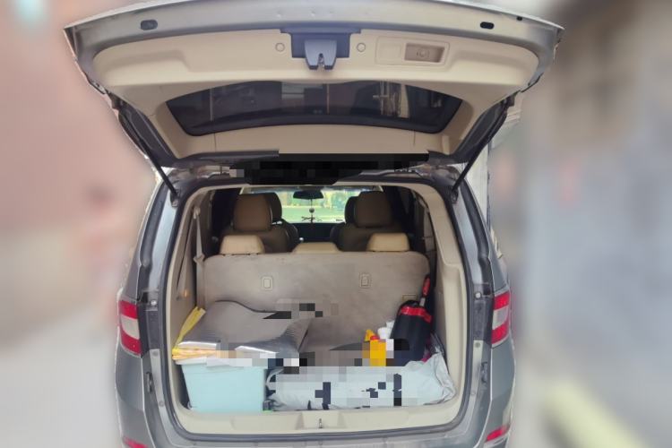 Used Buick GL8 2011 2.4L CT Luxury Business Comfort Edition Trunk