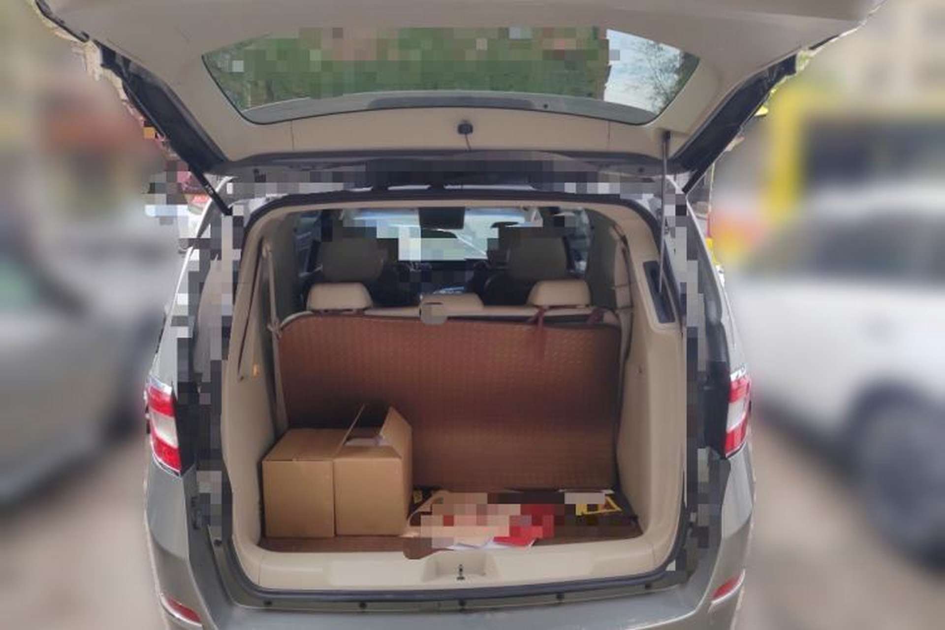 Used Buick GL8 2011 3.0L GT Luxury Business Haoya Edition Trunk