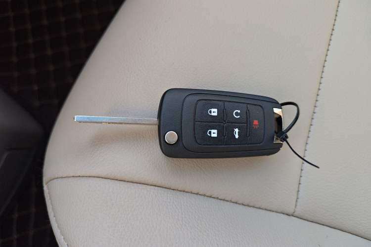 Used Buick GL8 2011 2.4L CT Luxury Business Comfort Edition Vehicle Key
