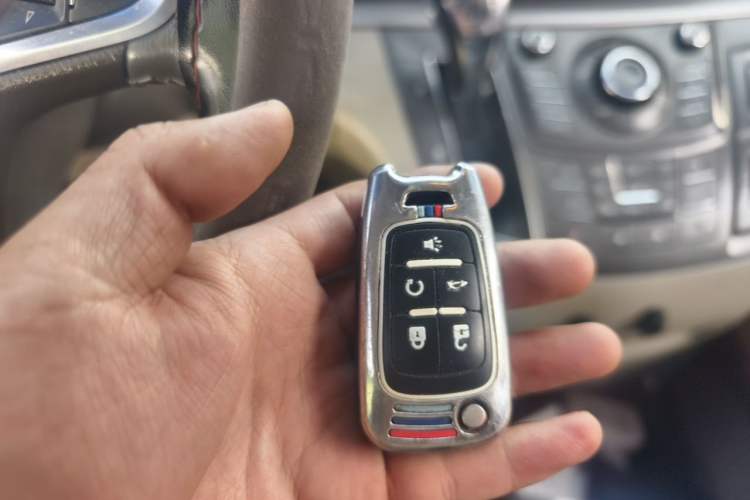 Used Buick GL8 2011 3.0L GT Luxury Business Haoya Edition Vehicle Key