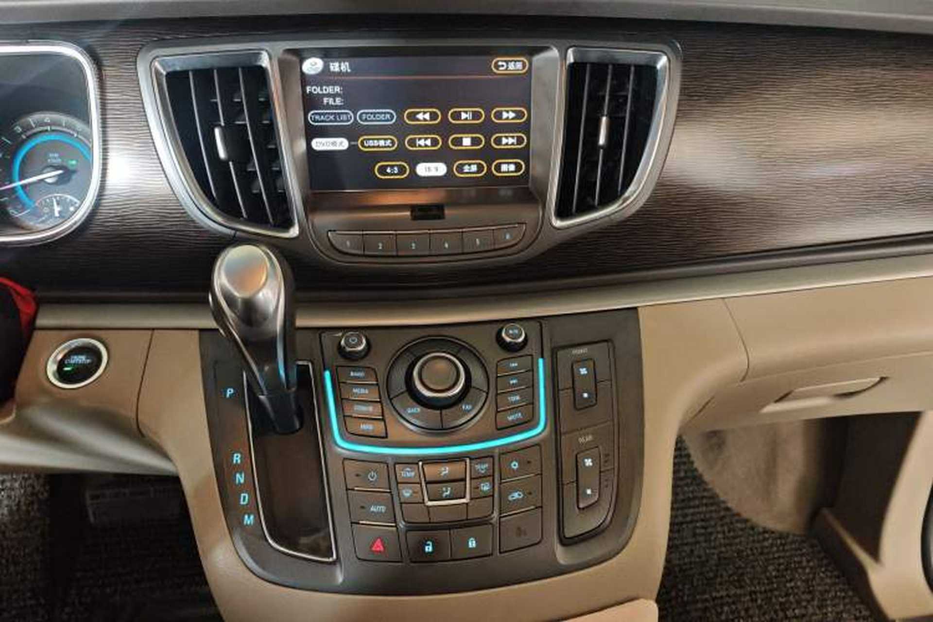 Used Buick GL8 2011 2.4L CT Luxury Business Comfort Edition Audio And AC Panel