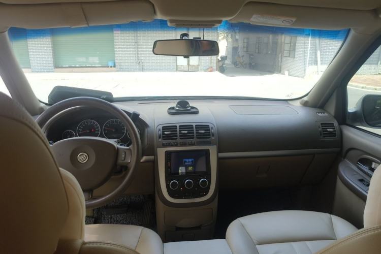 Used Buick GL8 2011 2.4L CT Comfort Edition Center Console