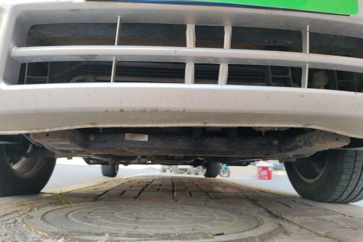 Used Buick GL8 2011 2.4L CT Comfort Edition Chassis Front