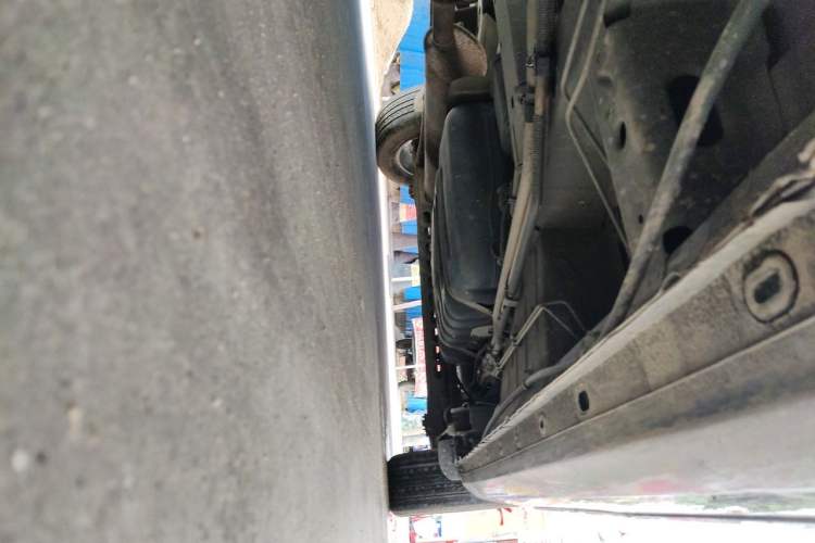Used Buick GL8 2011 2.4L CT Luxury Business Comfort Edition Chassis Front Left