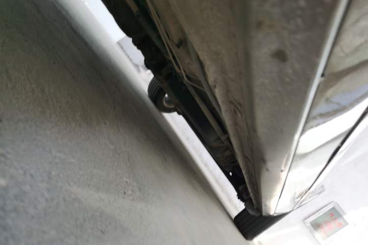 Used Buick GL8 2011 3.0L XT Luxury Business Flagship Edition Chassis Front Left