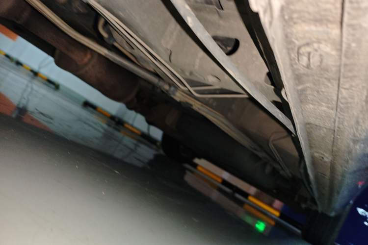 Used Buick GL8 2011 3.0L XT Luxury Business Flagship Edition Chassis Front Left