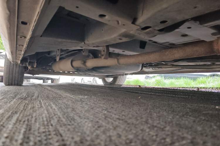 Used Buick GL8 2011 2.4L LT Luxury Business Executive Edition Chassis Front Right