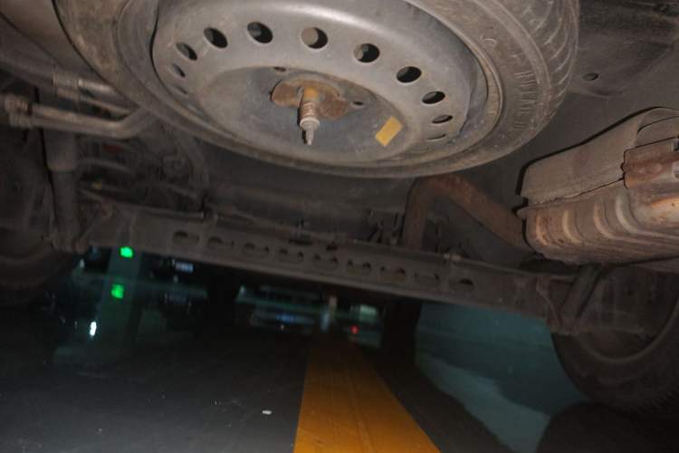 Used Buick GL8 2011 2.4L CT Comfort Edition Chassis Rear