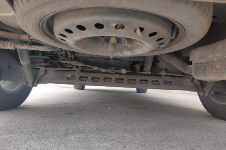 Used Buick GL8 2011 2.4L CT Luxury Business Comfort Edition Chassis Rear