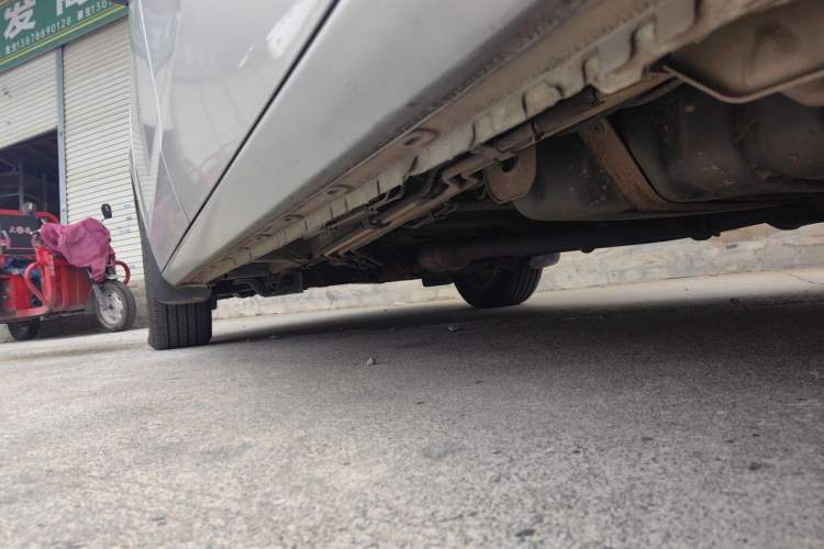 Used Buick GL8 2011 2.4L CT Luxury Business Comfort Edition Chassis Rear Left
