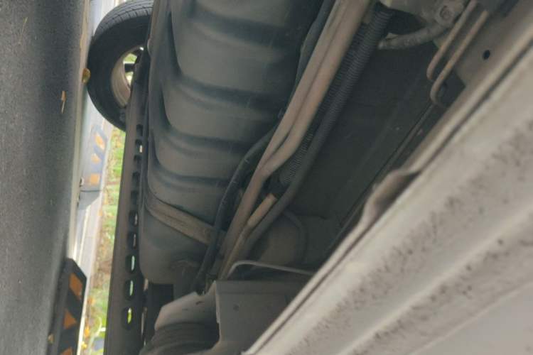 Used Buick GL8 2011 2.4L CT Comfort Edition Chassis Rear Left