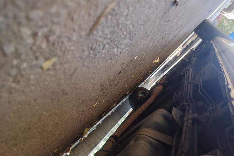 Used Buick GL8 2011 2.4L CT Comfort Edition Chassis Rear Left