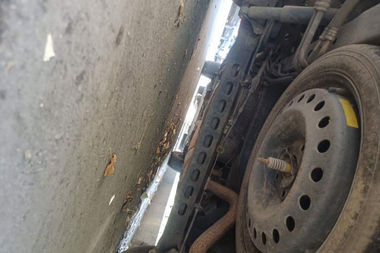 Used Buick GL8 2011 2.4L CT Comfort Edition Chassis Rear