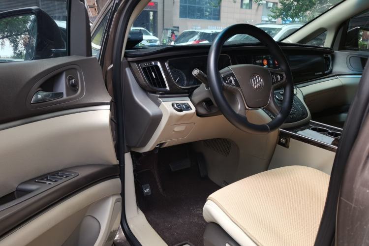 Used Buick GL8 2011 2.4L LT Luxury Business Executive Edition Driver Seat