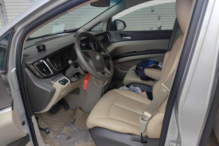 Used Buick GL8 2011 2.4L CT Luxury Business Comfort Edition Driver Seat