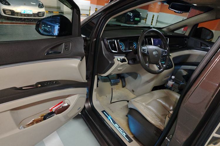 Used Buick GL8 2011 3.0L XT Luxury Business Flagship Edition Driver Seat
