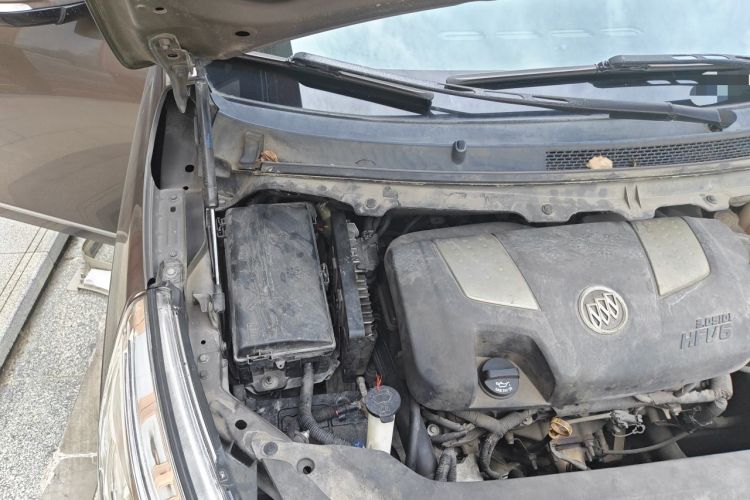 Used Buick GL8 2011 3.0L GT Luxury Business Haoya Edition Engine Bay Right