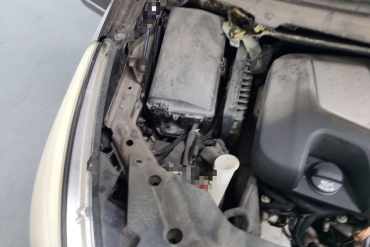 Used Buick GL8 2011 3.0L XT Luxury Business Flagship Edition Engine Bay Right