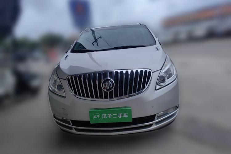 Used Buick GL8 2011 2.4L CT Luxury Business Comfort Edition Front