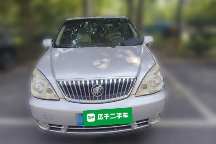 Used Buick GL8 2011 2.4L CT Comfort Edition Front